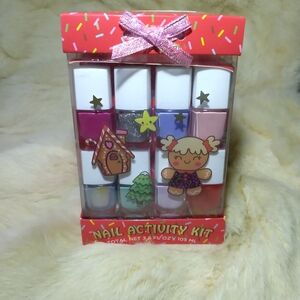 Girls Nail Activity Kit with Assorted Colors